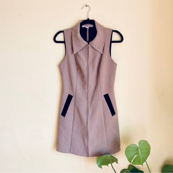 Sleeveless Zip Blazer Dress - Picture 2 of 5
